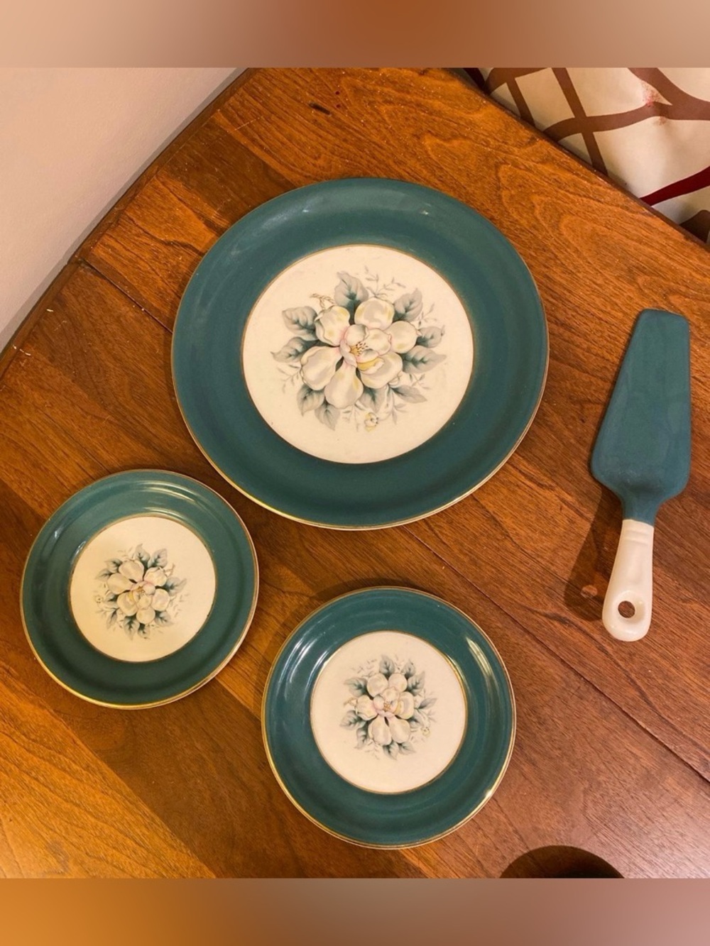 Harker Pottery vintage 1959s magnolia green plates & cake server cottage core